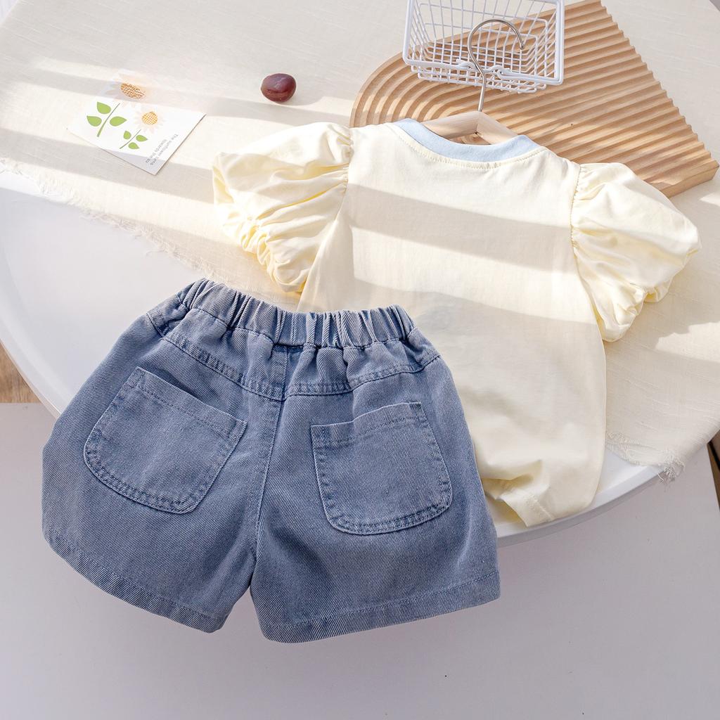 Girls' Korean Set Short Sleeved T-shirt Summer Simple and Versatile Denim Shorts Children's Two-piece Set Trendy