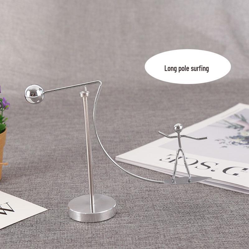 Rotating Iron Man Roly-Poly Balance Ornament – Stress Relief Desktop Decoration