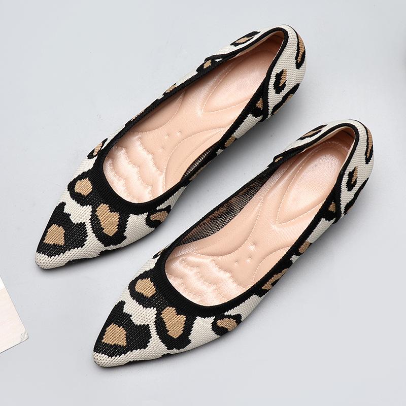 

Весенне-осенние вязаные туфли-лодочки на среднем каблуке, вязаные из летящей нити, вязаный тонкий каблук, каблук-рюмочка, туфли с подушечкой, толстый каблук 40 цветной печати леопарда