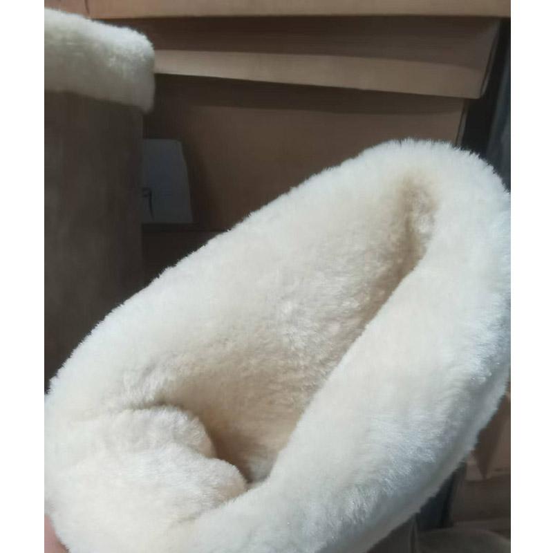 Women's Snow Boots Winter New Warm Thick-bottomed Skiing Must-have Large-size Plush Medium Boots