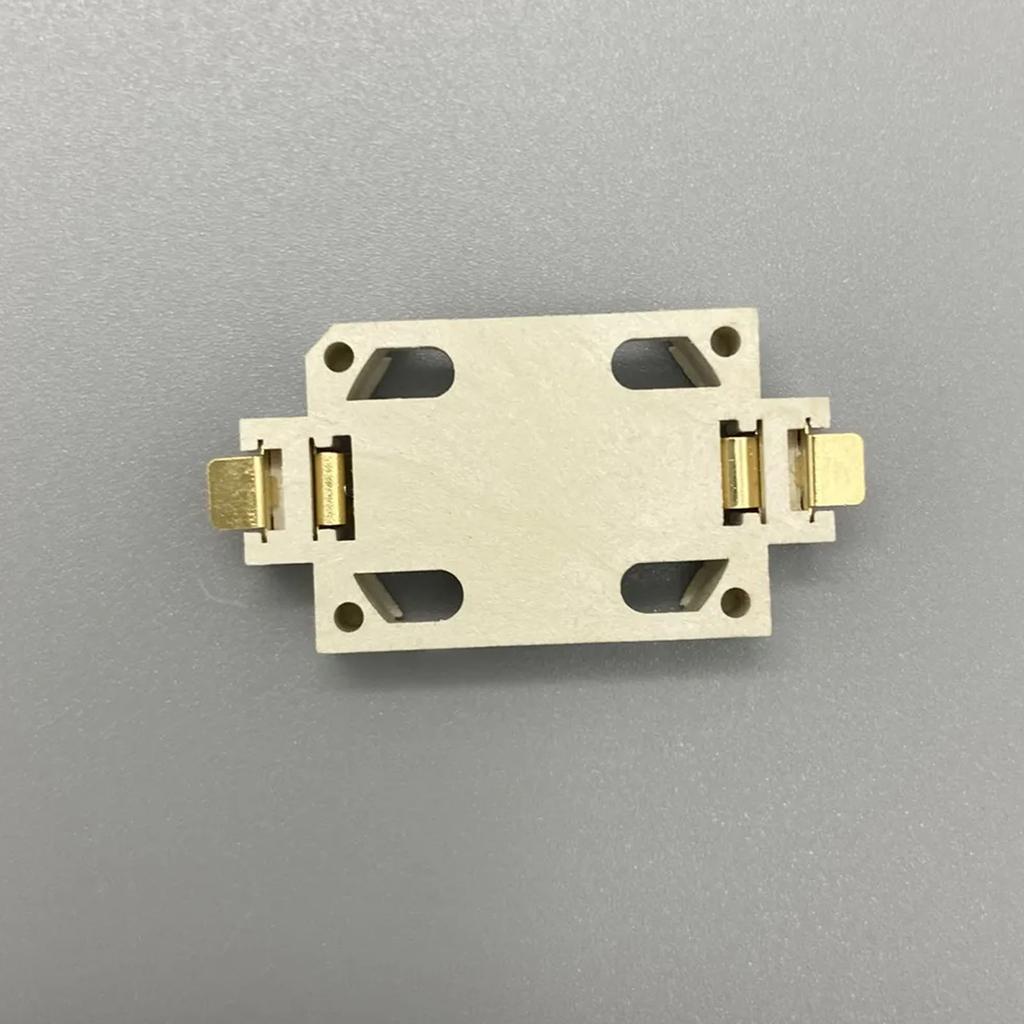 Praktischer Batteriewechsel-Batteriehalter für Spielkassetten. Geeignet für N64-Spielkassetten.