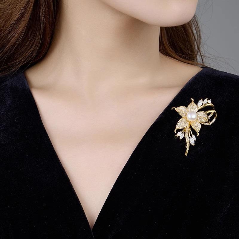 Flower Pearl Brooch, Elegant Suit, Anti-exposure Pin, Brooch, Secure Clothes, Corsage