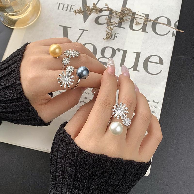 Jewelry Copper Platinum Plated With Simulation Pearl Diamond Flower Women'S Ring 14Mm