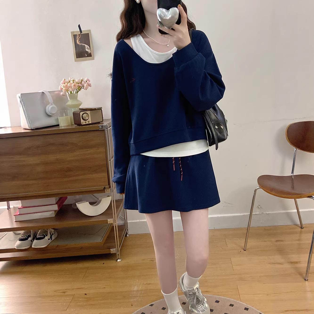 Plus Size Women s Casual Sports 3-Piece Set: Short Top, Camisole, and Skirt for Spring/Autumn XL