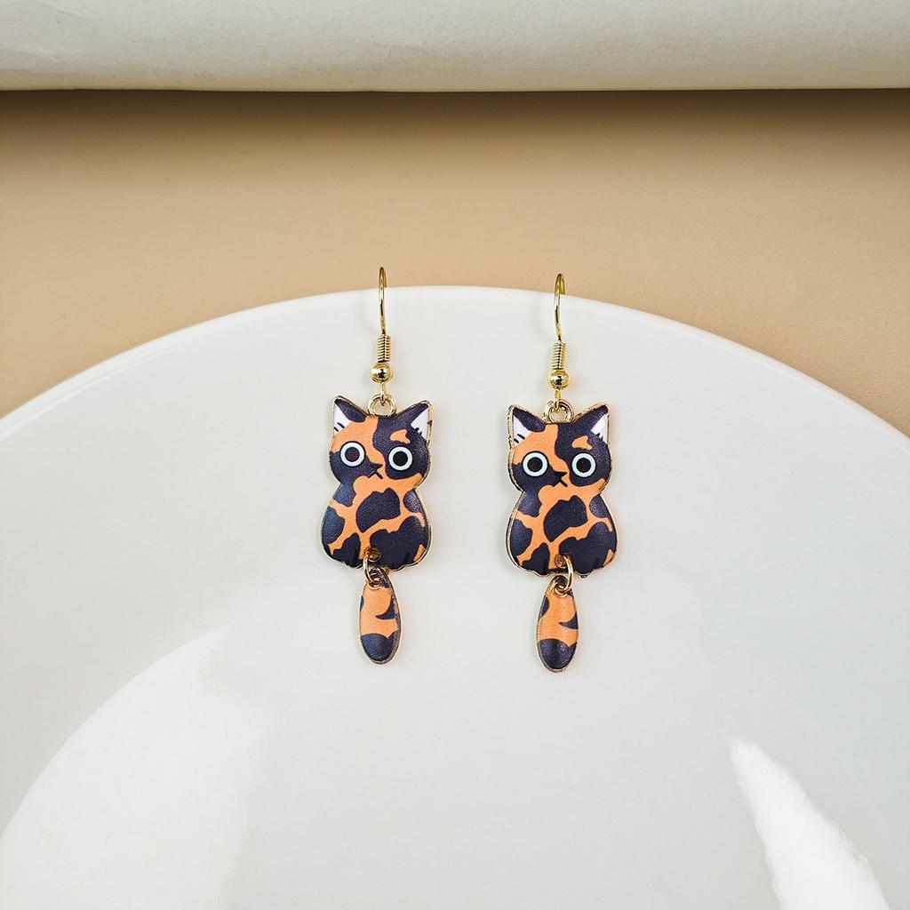 Cute Cat Earrings with Interesting and Quirky Design, Perfect for Any Outfit