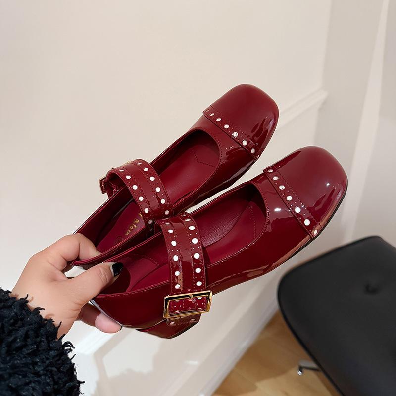 

Leather version~ French square head thick heel Mary Jane shoes women s new shallow mouth single shoes niche design sense small leather shoes women 34