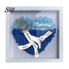 Affichage Photo de Chambre Personnalisé Maman Je T'aime Boîte à Ombre Fleurie Cadre Personnalisé Noms Mains Tenant les Mains Décor Mural de Salon Cadeaux pour Maman