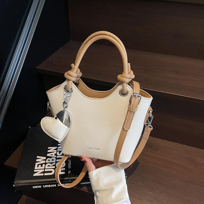 Summer Popular Small Bag Women's 2025 New Fashion Versatile Shoulder Messenger Bag Super Fire Portable Bucket Bag