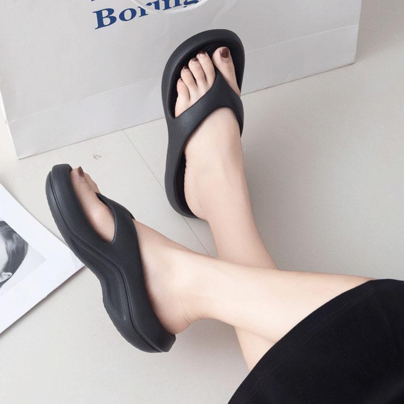 Fashion Clip-Toe Thick Bottom Cloud Slippers Women Summer Non-Slip Soft Beach Flip Flops Woman Solid Color Lightweight Casual Slides