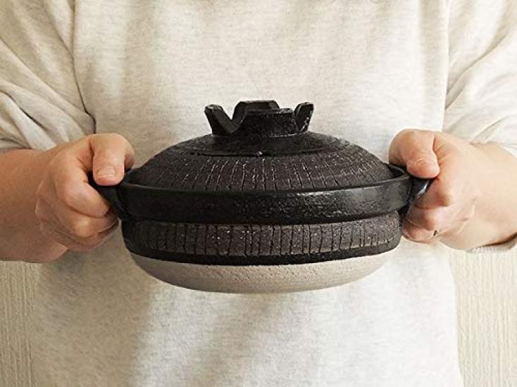 Minosarara Direct Flame Only Black Ten-Stripe Deep Clay Pot, Size 7, for 1-2 people