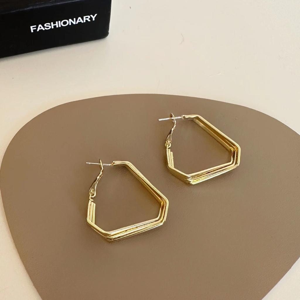 Simple High-grade Cold Wind Multi-layer Geometric Earrings, Studs, Simple Fashion, Personalized Temperament Earrings