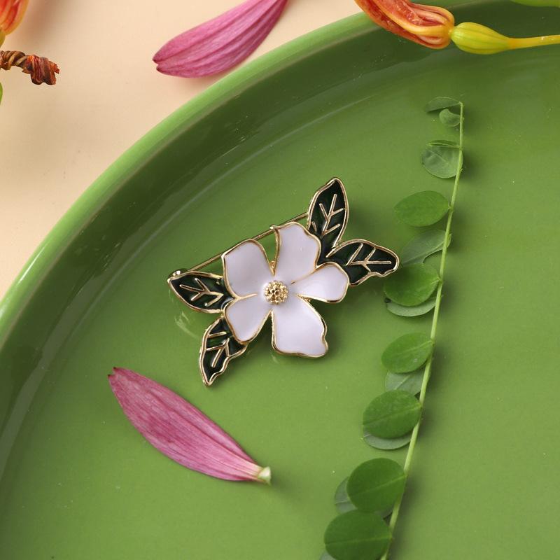 Vintage Enamel Flower Bird Brooches For Women Men Fashin High Qulaity Metal Design Clothing Coat Pins Party Wedding Jewelry