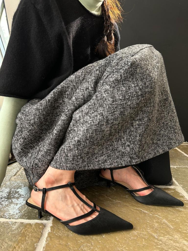 Simple Niche Design Fashion Single Shoes 2025 Summer New Empty Bag Head Sandals Short Heel Skirt Women's Shoes