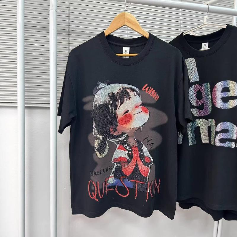 

Футболка большого размера из плотной ткани с ромбовидным тиснением и короткими рукавами, свободный топ M чёрный