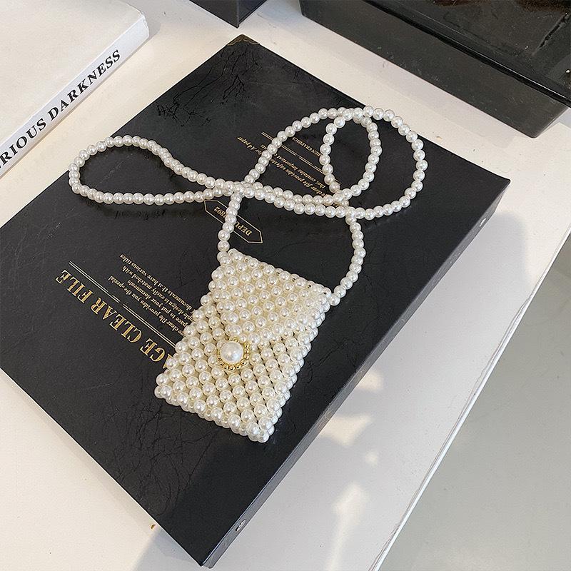 

Мини-сумка кроссбоди с жемчужными бусинами в виде пельмешка для детей бежевый