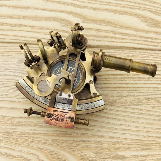 12.5 Cm Brass Sextant Compass with Wooden Box Solid Nautical Sailing Maritime Marine Navy Functional Gift Decoration Christmas