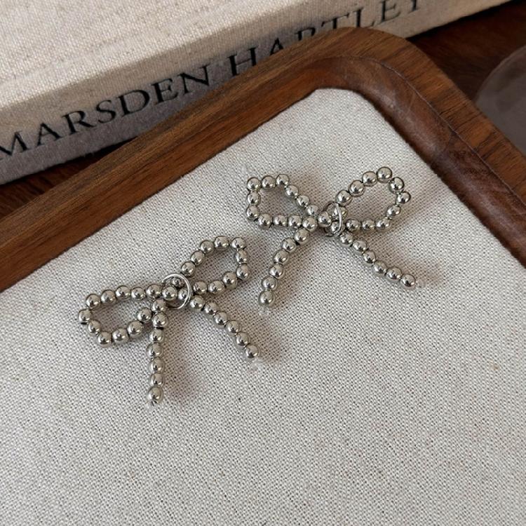 Unique Pearls Butterfly Bowknot Shoe Ornaments Decoration Portable Footwear Accessory with Thess Elegant Charm