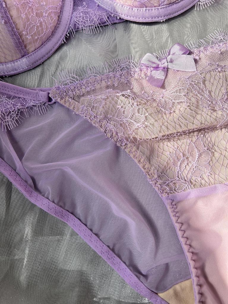 Ultrathin Lace Women's Panties - Breathable Pure Cotton Crotch, Comfort Fit, No Wedgie Triangle Design