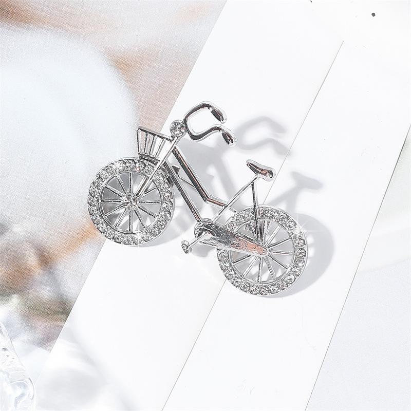 Creatieve Fiets Broche voor Dames Heren Mode Strass Bloemenmand Broches Spelden Sieraden Accessoires Feest Cadeaus 2025