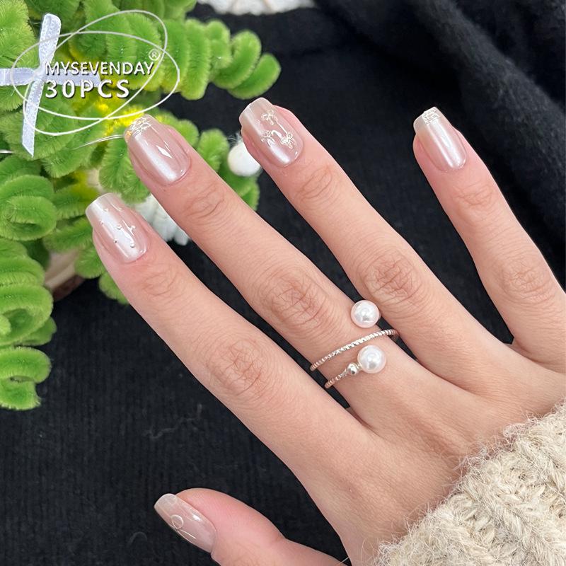 High-End Gilded Bowknot Cat Eye Wearable Nails: New Year Manicure Nail Tips