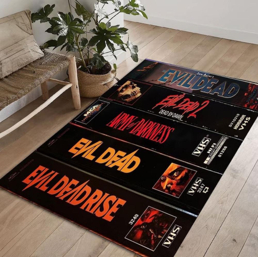 1 Stück Retro Horror VHS Film Filme Großer Teppich Retro Teppich für Wohnzimmer Schlafzimmer Man Cave Spielzimmer Bodenmatte Rutschfest Dekor