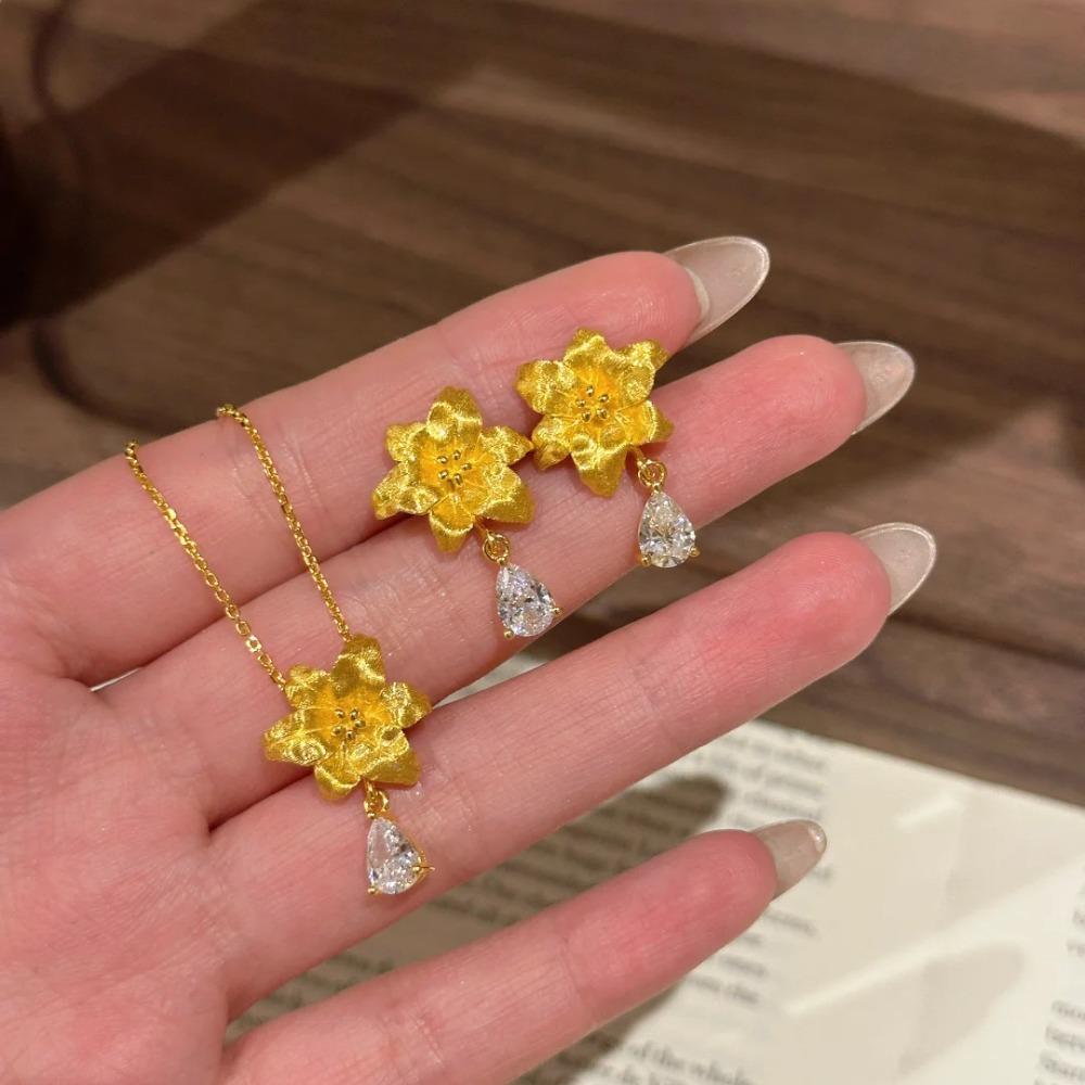 Vintage Brushed Gold Lily Drop Earrings Set for Women Elegant Dangle Stud Earrings with Diamond Accents