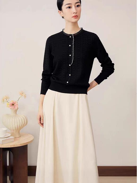 2025 Autumn High-End Ladies Knit Sweater with Ruffle Trim Long Sleeves