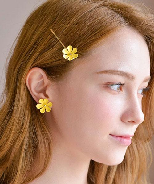 Dana Burton Saffron Flower Hairpin