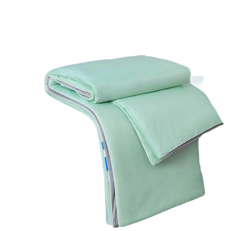 Nylon Cooling Silk Summer Quilt - Ice Cream Black Tech, Machine Washable for Air Conditioning and Dorms