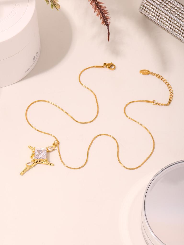 Qiong Yao Luxury Shimmering Star Zirconia Necklace with Personalized Stainless Steel Clavicle Chain, PVD Gold Plated.