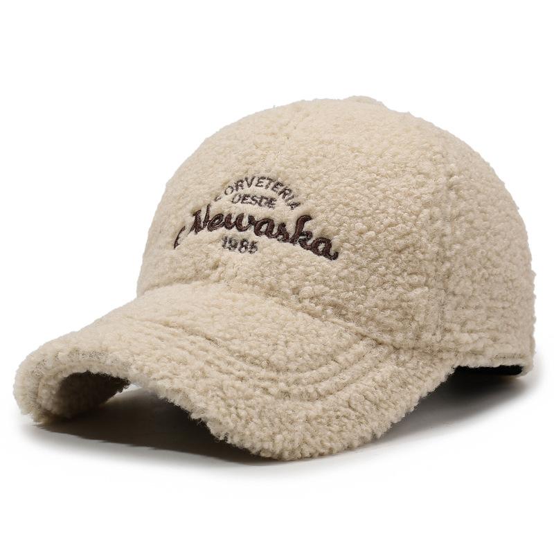 Autumn and Winter New Thermal Cap Women's Embroidered Letters Show The Face Small Fashion Casual Lamb Wool Baseball Cap
