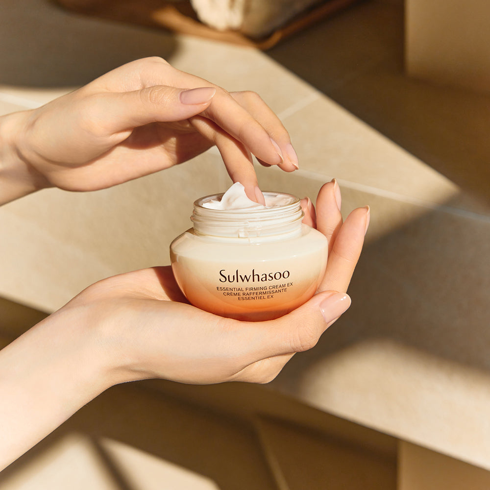 Sulwhasoo Zpevňující krém Essential EX 15 ml + NÁHODNÝ DÁREK