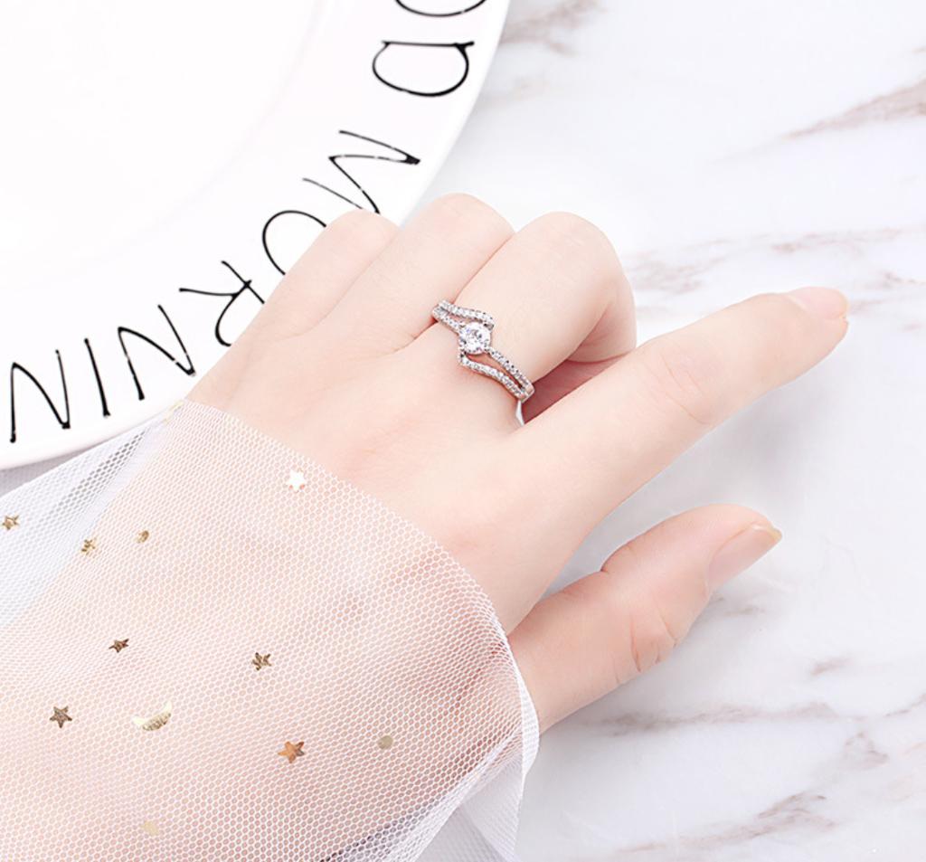 New Copper Simple 5A Zircon Classics Rings For Women Cassic Wedding Engagement Wedding Bands Fine Jewelry Gift