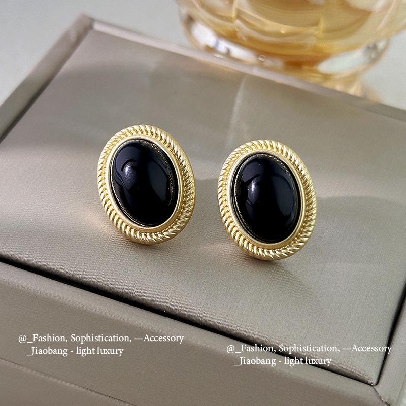Elegant Black Diamond Silver Needle Earrings: High-End, Fashionable, Versatile Luxury