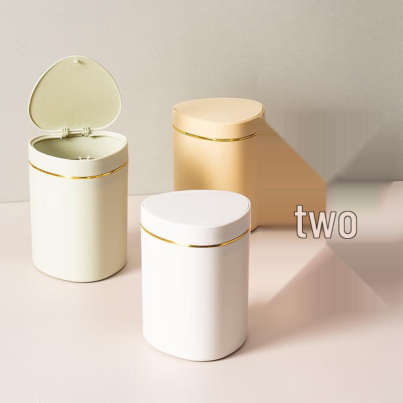 Small Triangular Desktop Press-Top Trash Can