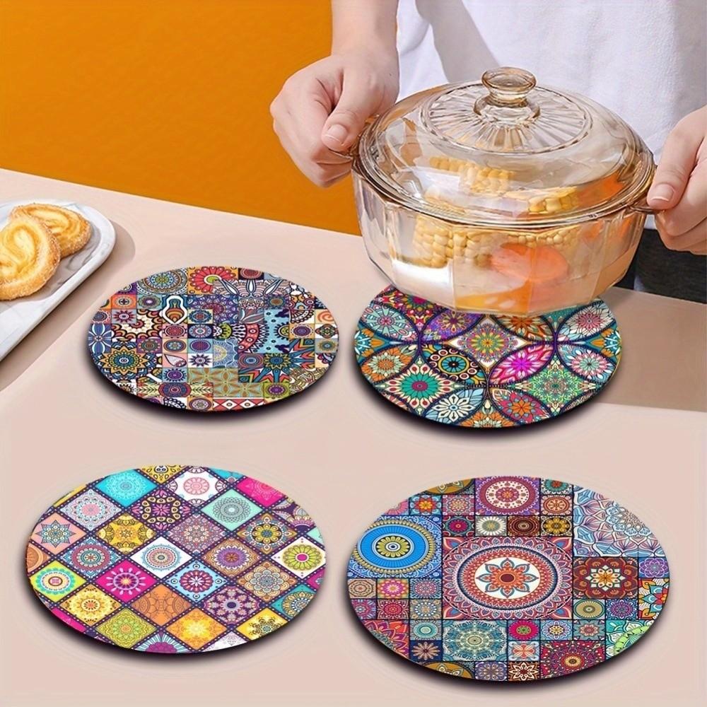 4pcs Heat Resistant Place Mats Non-slip Kitchen Placemat Round Placemat  for Kitchen Dining Room