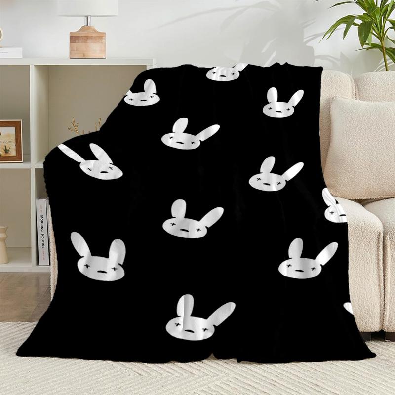 1 Stück Bad Bunny Collage Flanelldecke Geschenk, Geeignet für Männer und Frauen, Weich, Ideal für Betten und Sofa, Geburtstags- oder Weihnachtsgeschenk