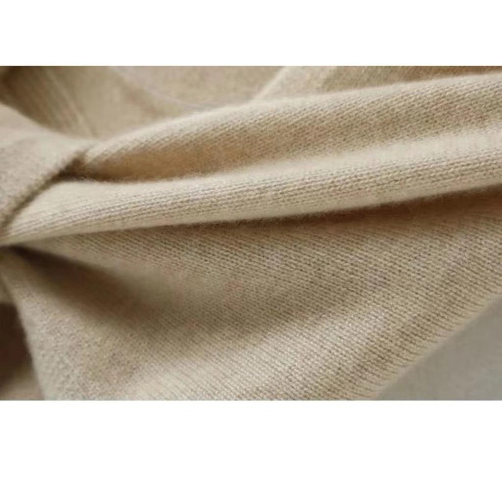 Ladies' Elegant Shawl Scarf - Soft and Warm for All Seasons, Versatile Neck Wrap Suitable for Sweaters, Shirts, and Casual Dresses