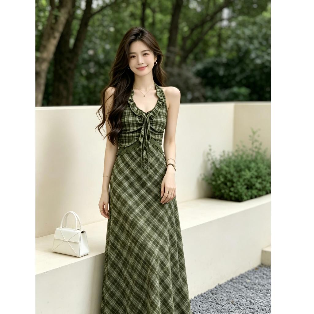Retro Design French Dress Summer 2026 Korean Version Plaid New Temperament Waist Green Slim Dress