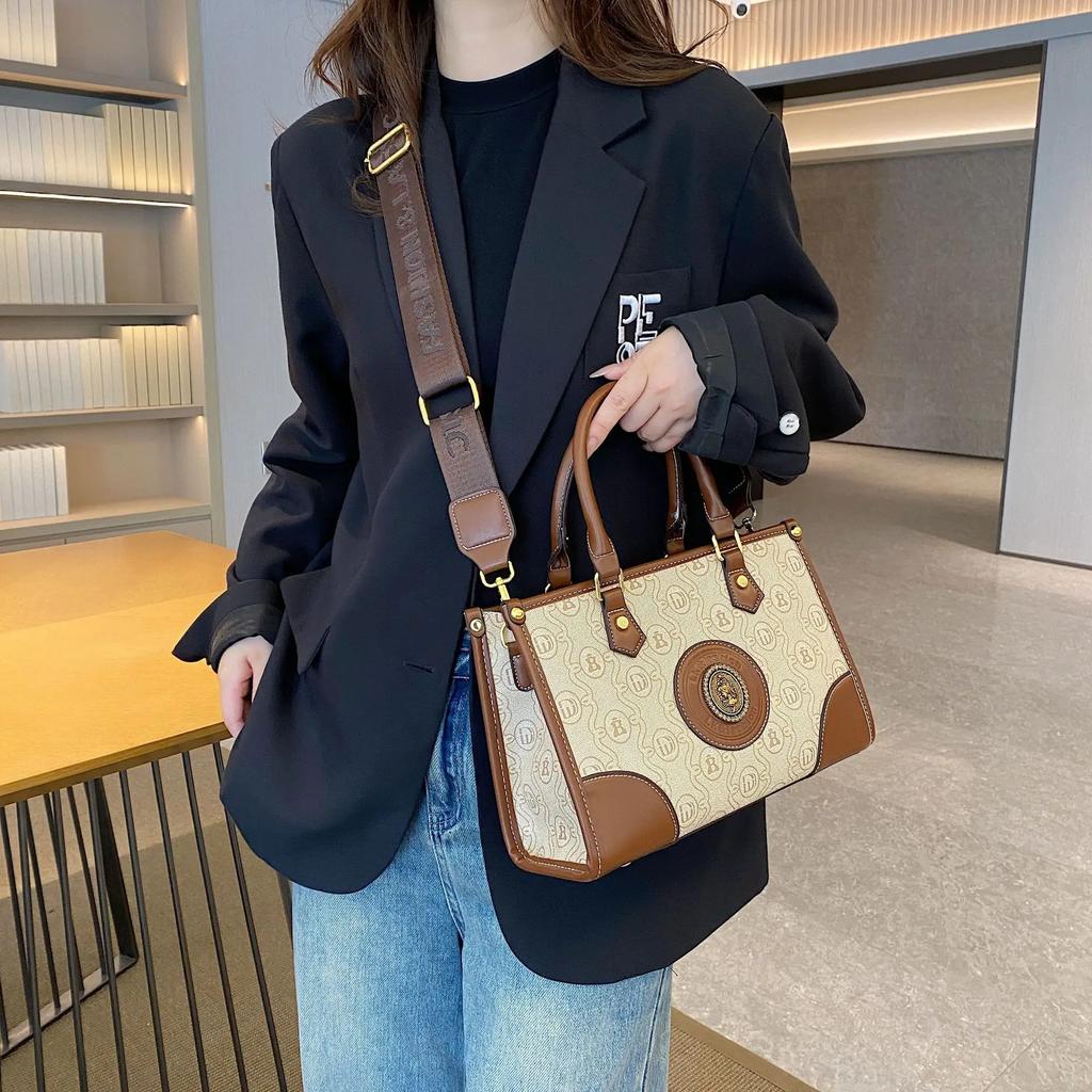 Grote Tassen Vrouwen Handtas Luxe Ontwerper Handtas Vrouwen Casual Satchels Vintage Schouder Messenger Tassen Pendelen Grote Tas