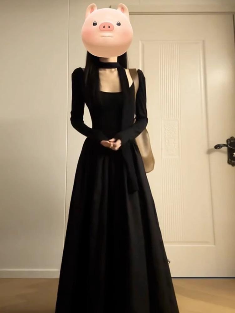Hepburn French Black Dress Children's Autumn and Winter 2026 New with Coat Inside with Base Temperament Dress