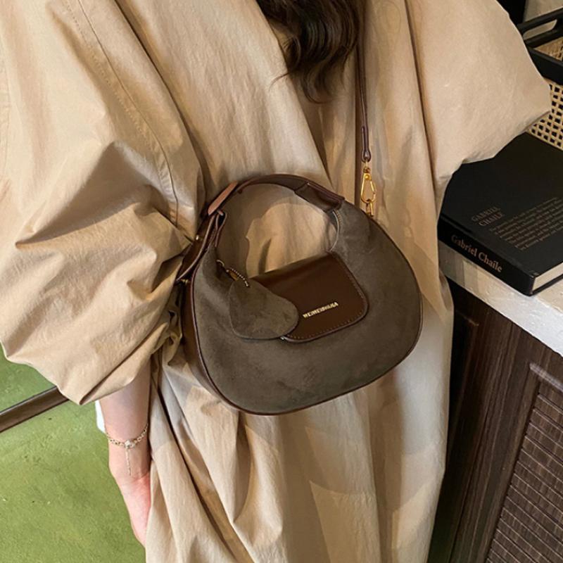 Vintage Crescent Mo Shape Shoulder Bag Fashi Casual Small Handbag With Suede & Leather Patchwork Women Commute Crossbody Bag