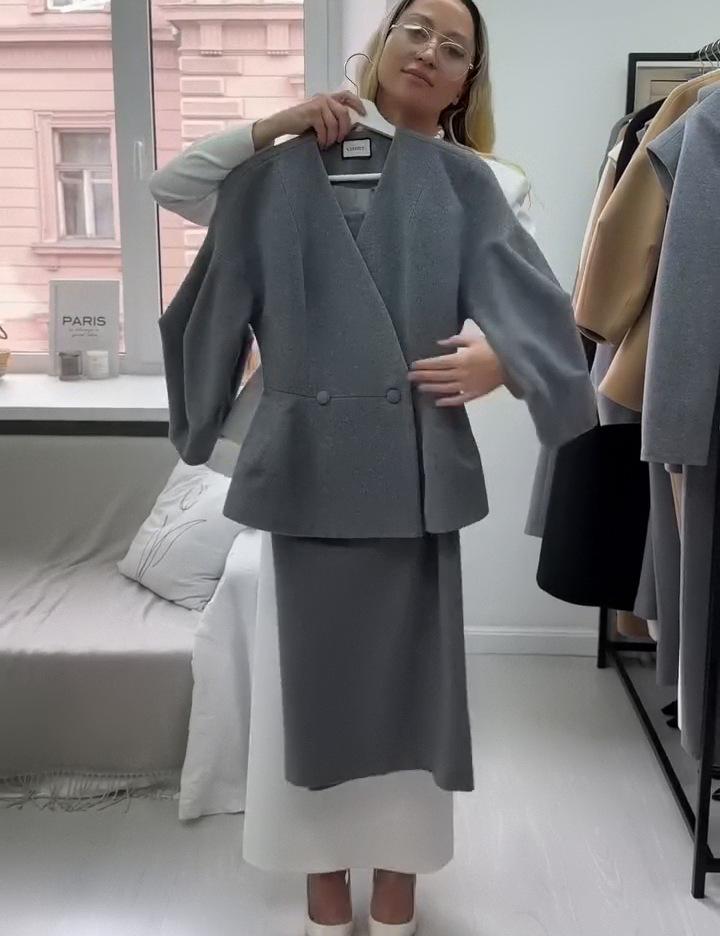 Dámská bílá halenka s V-výstřihem a nabíranými rukávy se sadou sukně slim fit, elegantní kancelářské oblečení