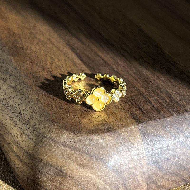 Light luxury sweet girl fashion butterfly core flower shadow flower butterfly opening ring women s exquisite opal niche ring