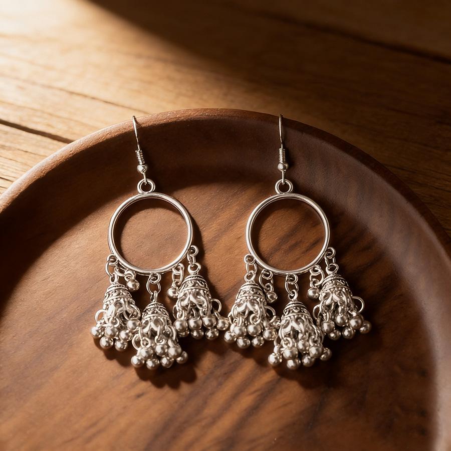 Exaggerated Retro Hollow Shape High-end Temperament Earrings Circle Pendant Ear Jewelry for Women