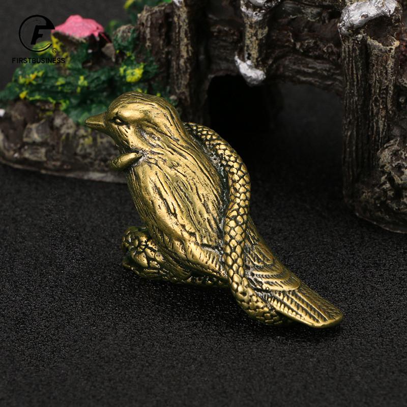 Vintage Brass Vicious Snake Wrapped Around Bird Small Statue Desktop Creative Ornaments Animal Figurines Toy Crafts Decorations