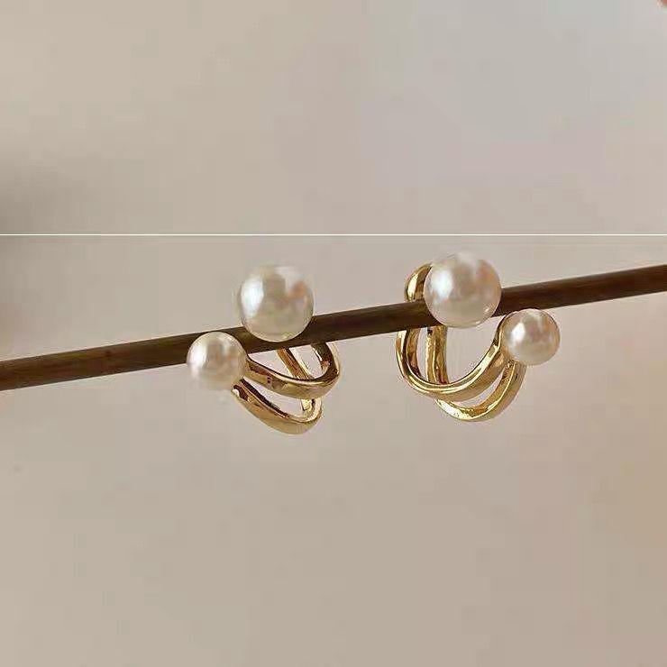 2023 Trendy Niche Pearl Hook Earrings: Luxurious, Versatile Two-Band Design for Women