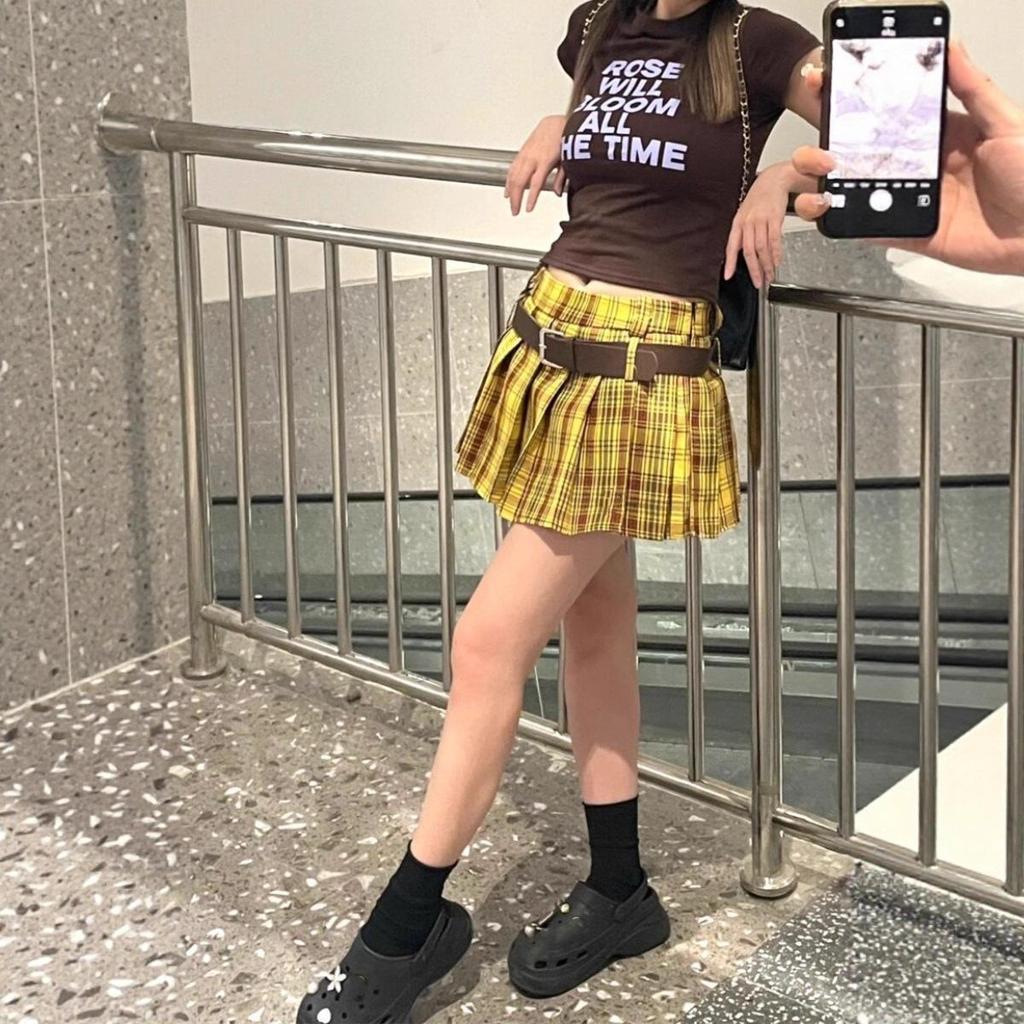 American Spicy Girl Plus Size Yellow Plaid Pleated A-line Skirt for Women, High Waist Slimming Design, 2025 Autumn Collection