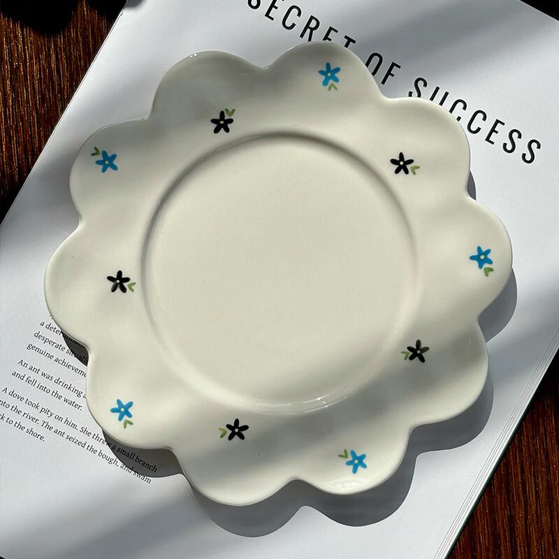 

Shangqi Hand-Painted Floral Ceramic Coffee Cup and Saucer Set