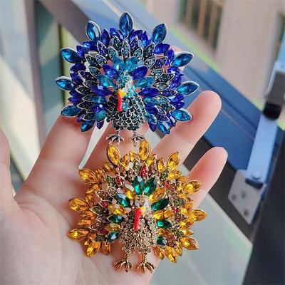 Retro Turkey Brooch Creative Thanksgiving Rhinestone Funny Animal Pin Personality Coat Corsage Accessories